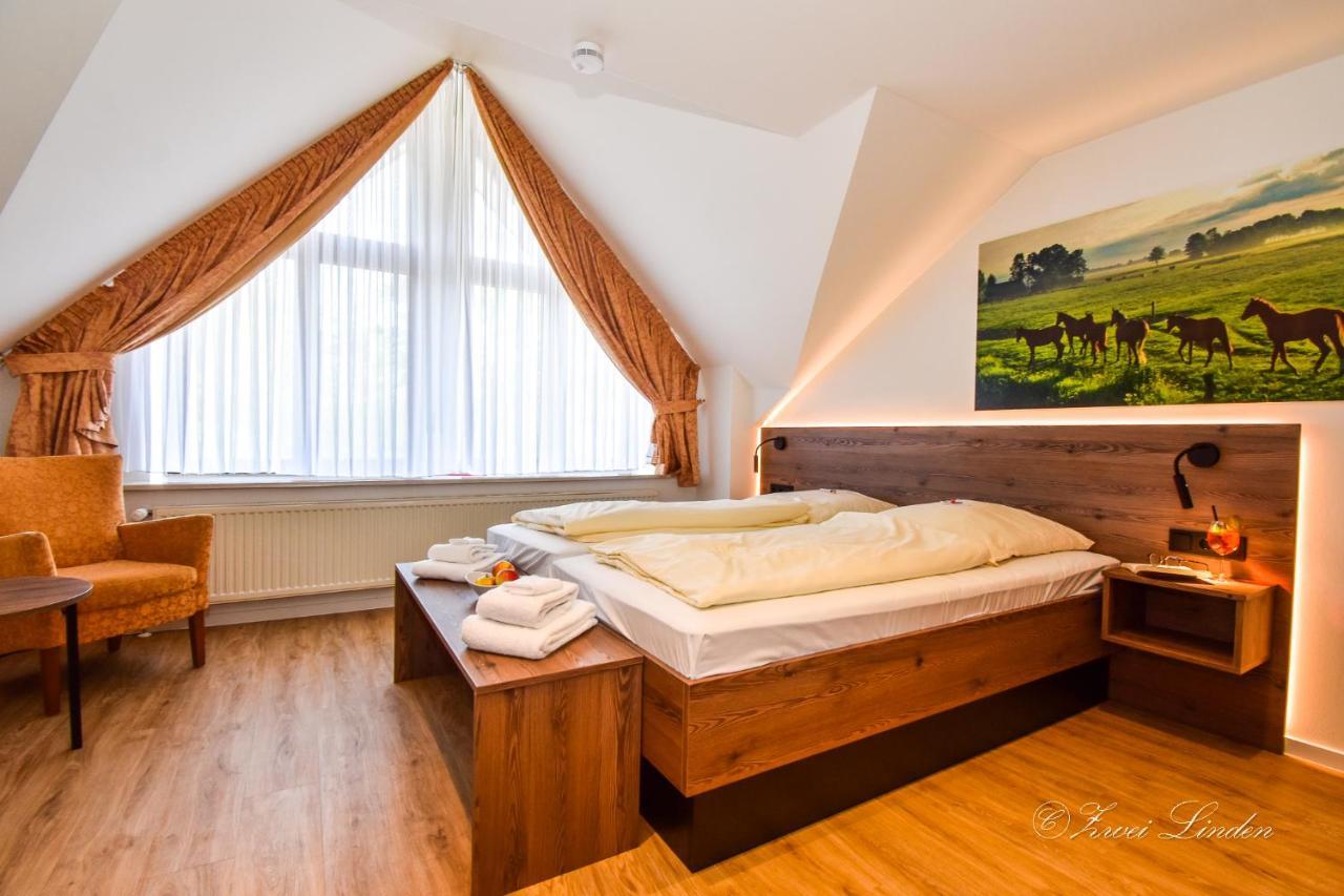 Hotel Zwei Linden - Links Der Elbe - Niedersachsen Balje Екстер'єр фото