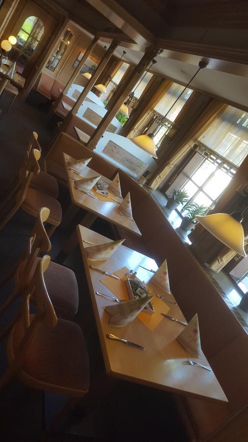 Hotel Zwei Linden - Links Der Elbe - Niedersachsen Balje Екстер'єр фото